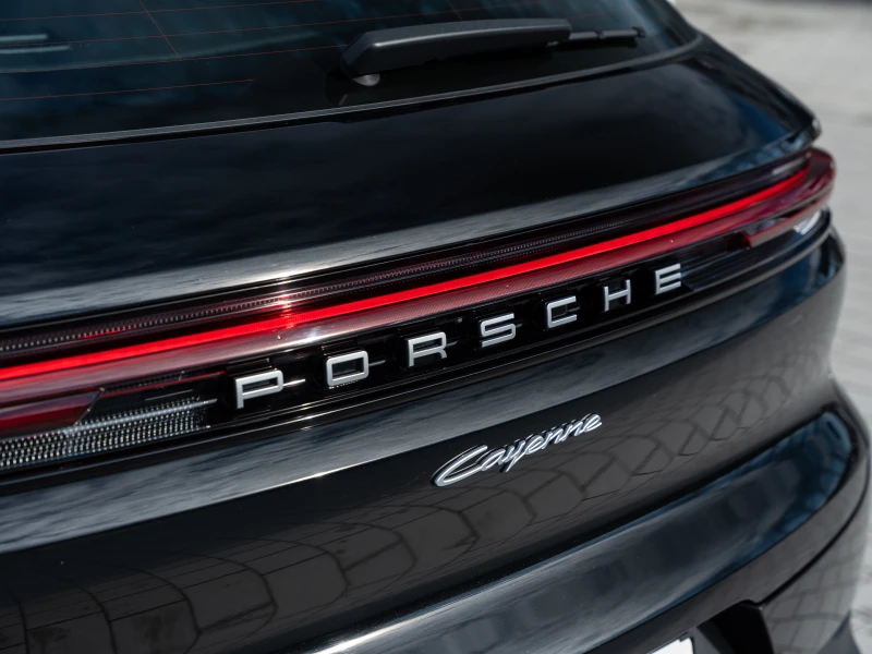 Porsche Cayenne E-Hybrid, снимка 17 - Автомобили и джипове - 53073815