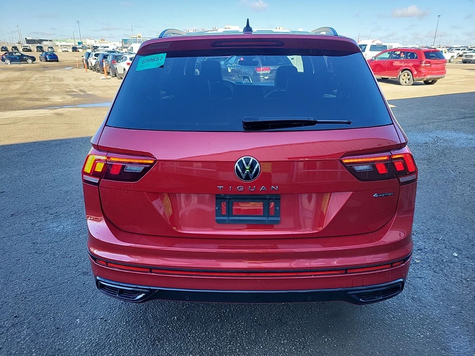 VW Tiguan  COMFORTLINE R-LINE BLACK EDITICARFAX АВТО КРЕДИТ  - изображение 4