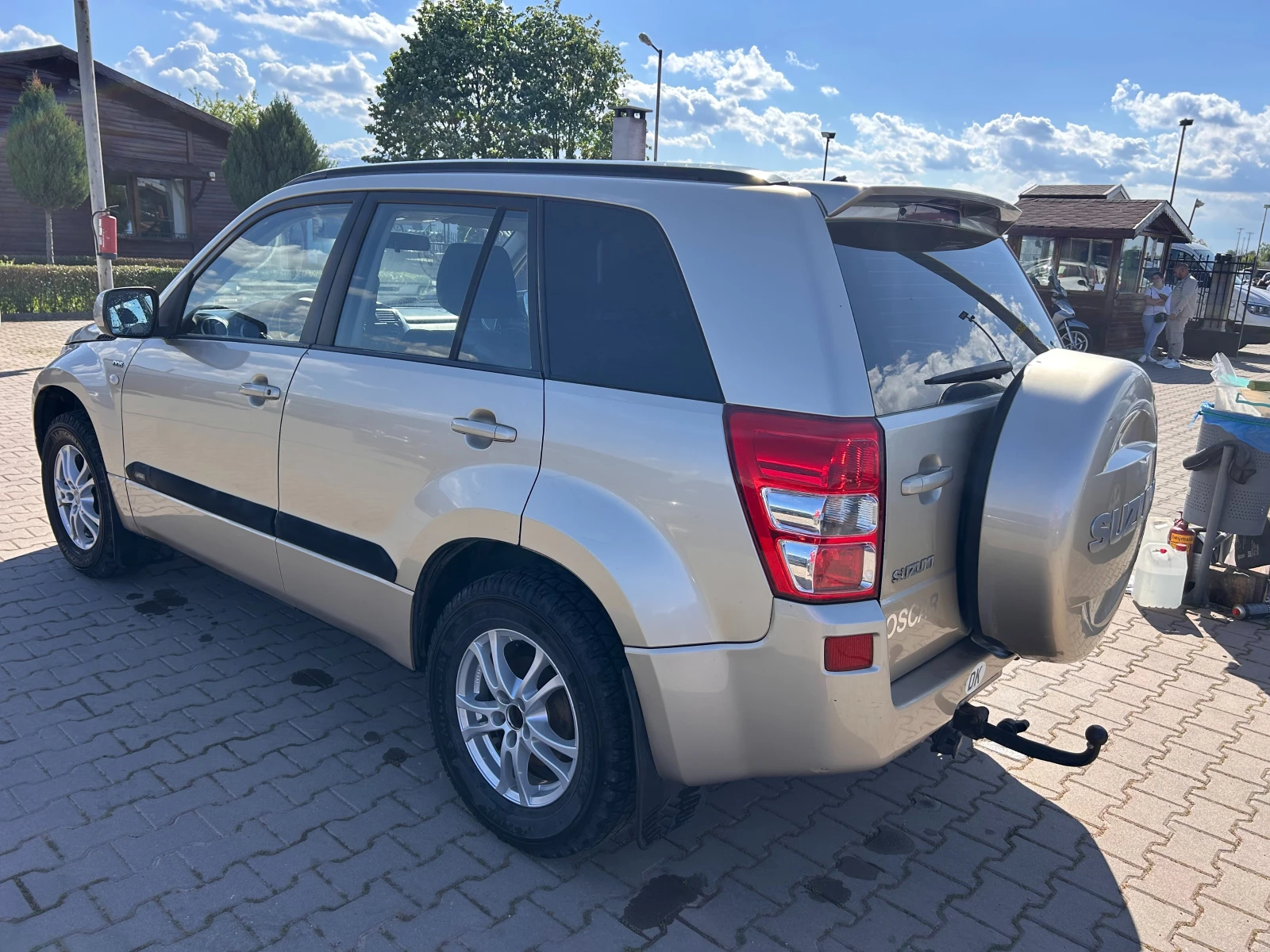 Suzuki Grand vitara 1.9D 4X4 EURO 4 - изображение 8