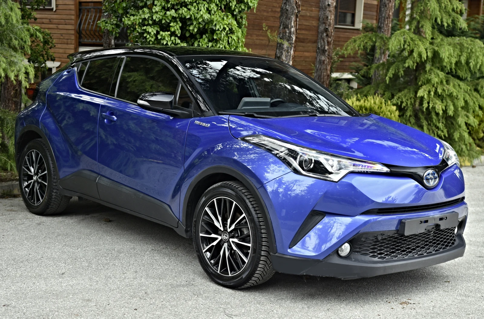 Toyota C-HR 1.8 HYBRID E-CVT - изображение 3