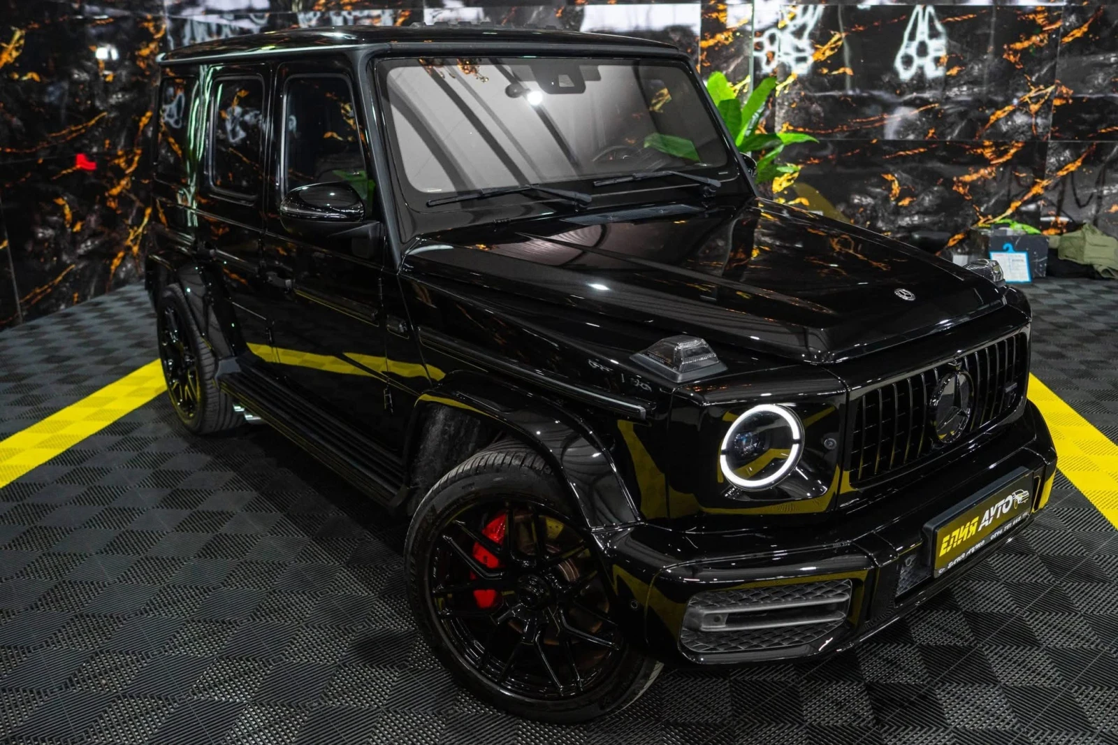 Mercedes-Benz G 63 AMG 4.0 V8 FULL BLACK EDITION CARBON BURM ЛИЗИНГ 100% - изображение 5