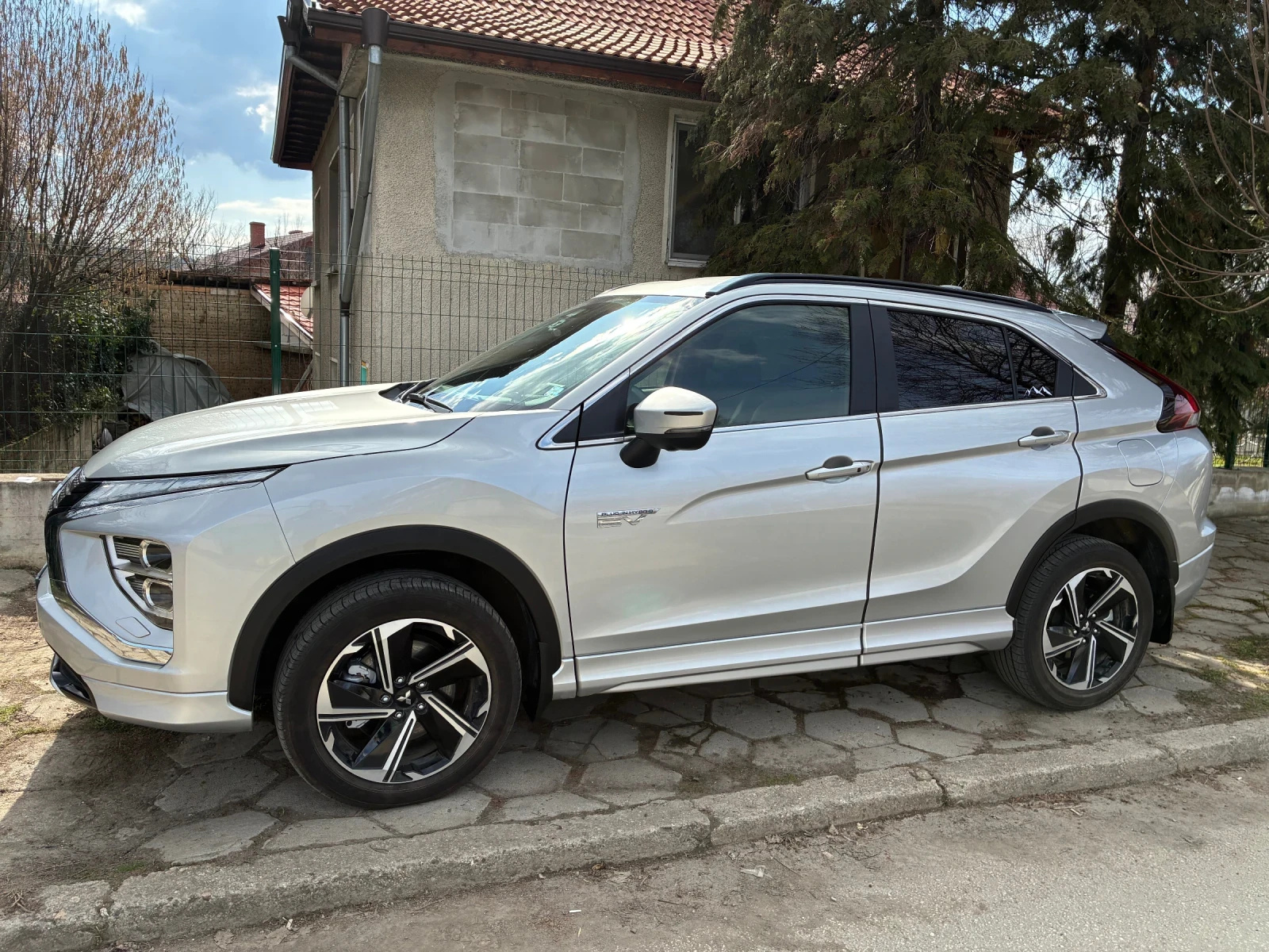Mitsubishi Eclipse Cross PHEV с фабрична гаранция, перфектна, снимка 11 - Автомобили и джипове - 53953965