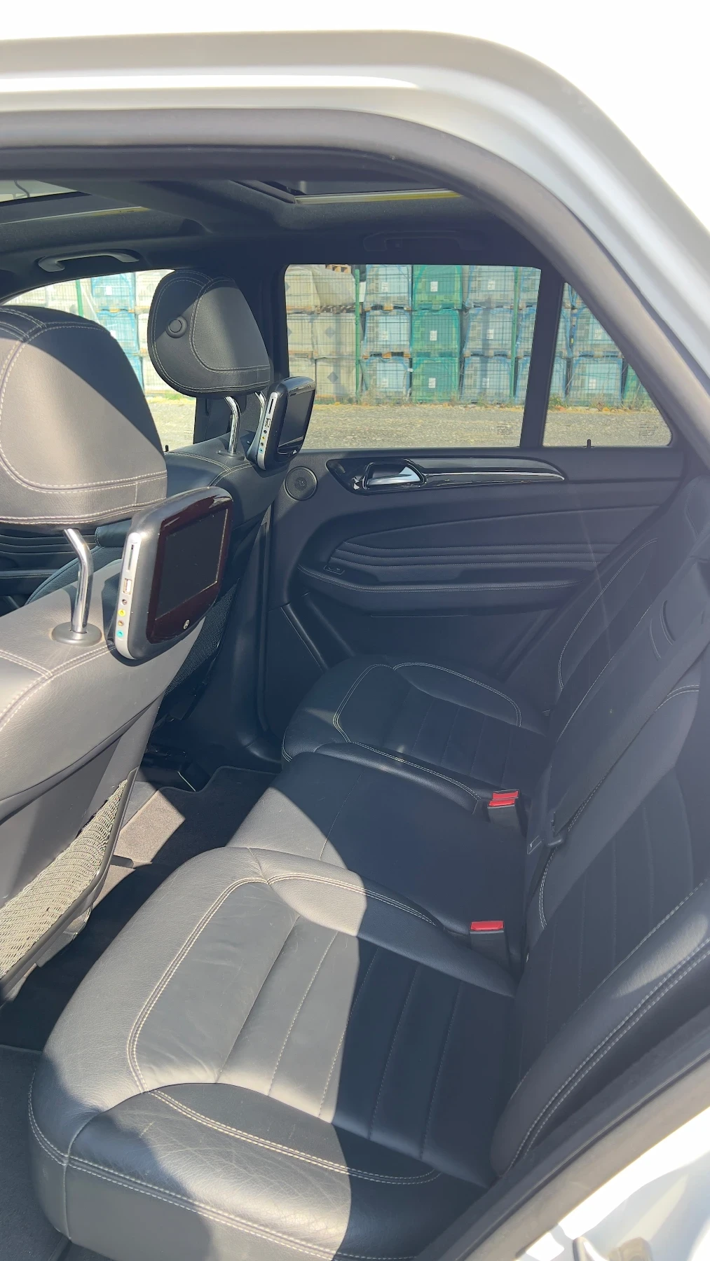 Mercedes-Benz ML 300 3.0CDi lizing pano HarmanKardon FULL, снимка 10 - Автомобили и джипове - 53727831