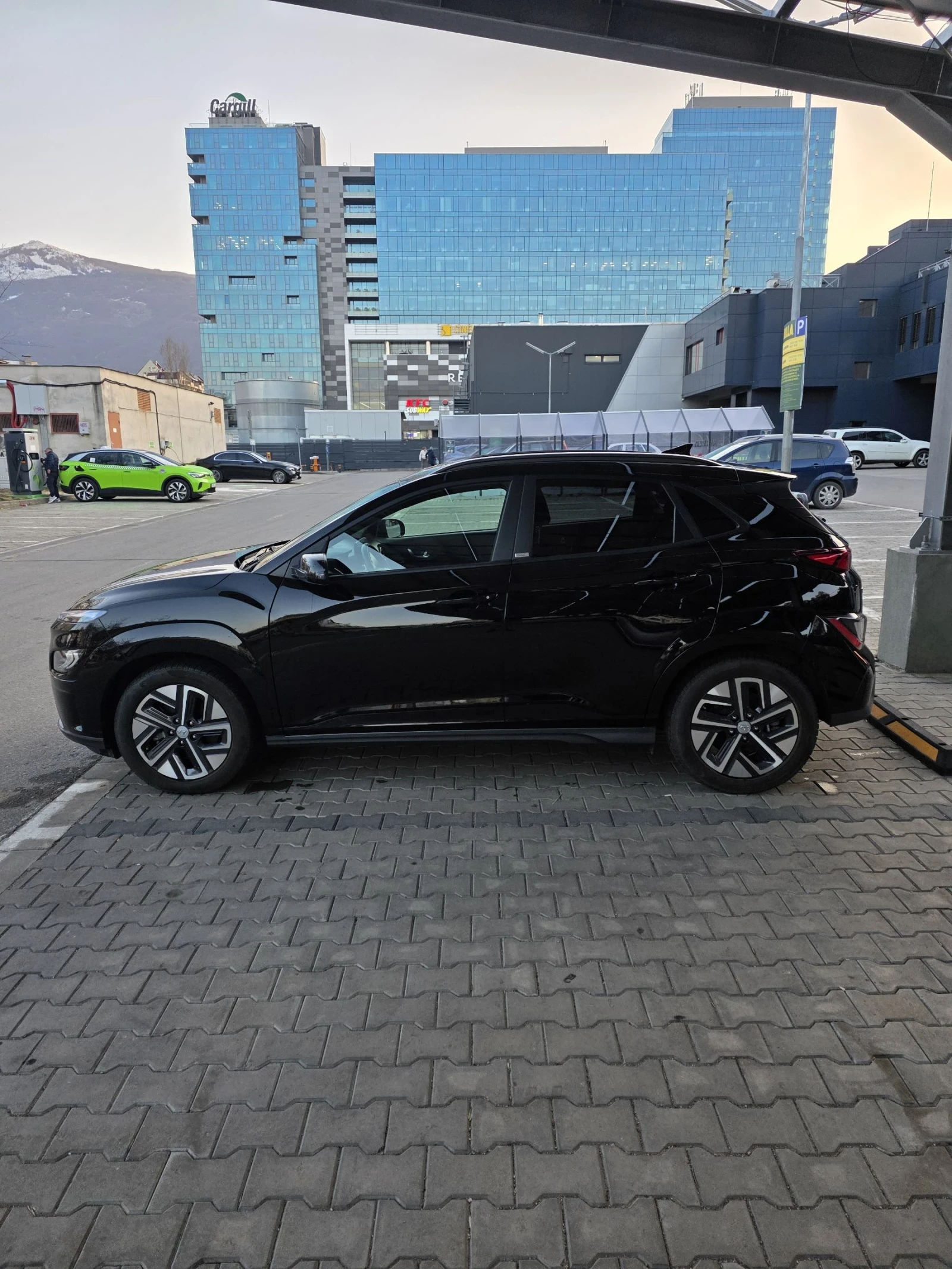 Hyundai Kona TREND, снимка 6 - Автомобили и джипове - 53851569