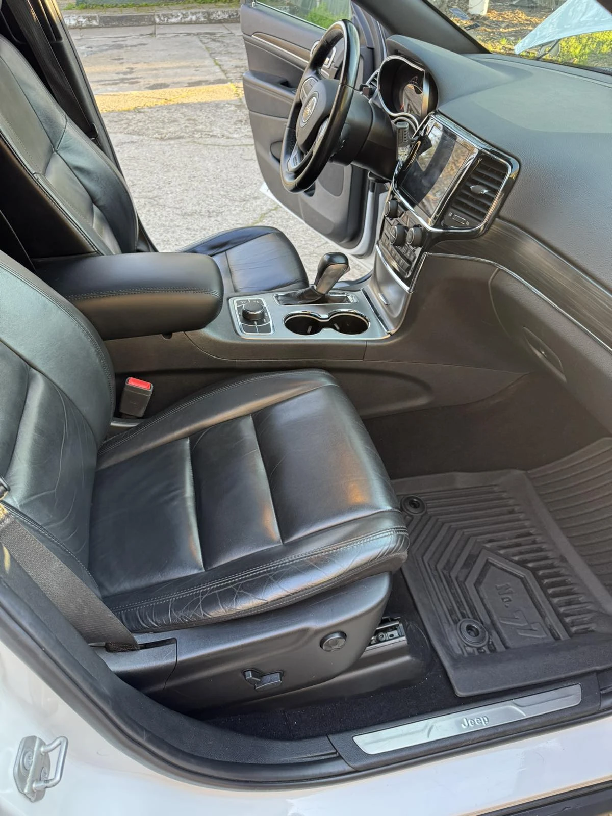 Jeep Grand cherokee 3.6 , снимка 7 - Автомобили и джипове - 54112767