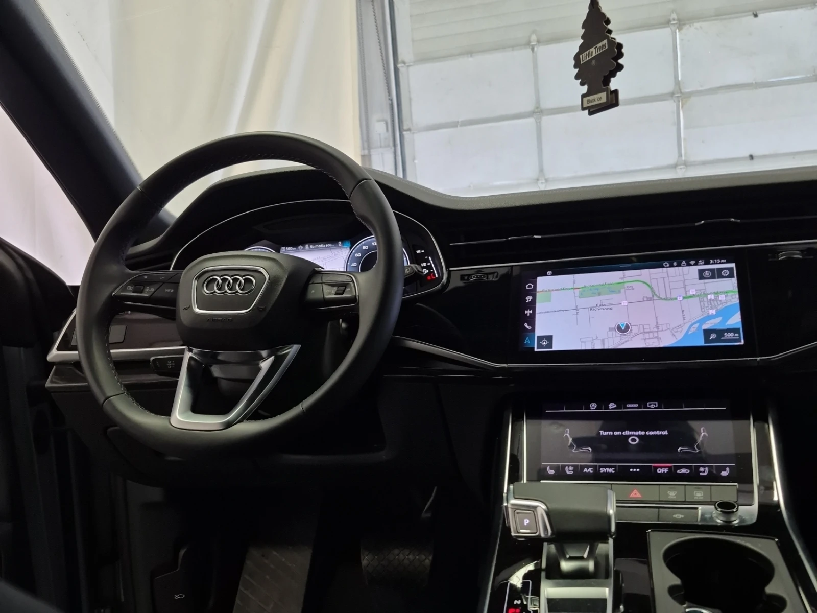 Audi Q8 Progressiv 55 TFSI quattro, снимка 12 - Автомобили и джипове - 54427433