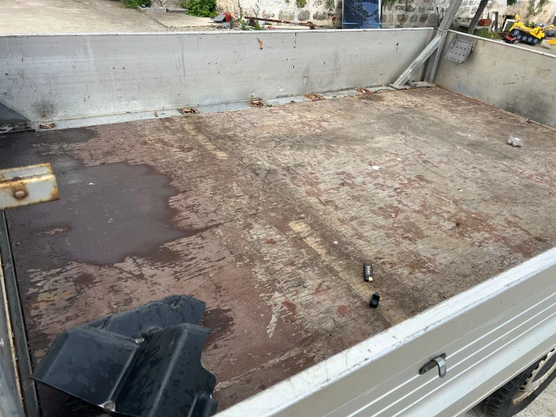 VW T5 2.0 TDI , снимка 8 - Бусове и автобуси - 51041477