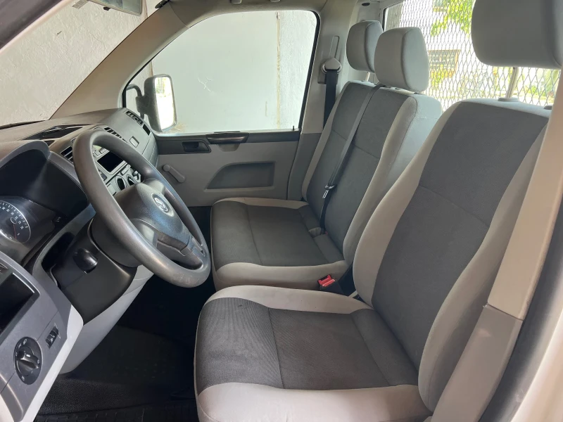 VW T5 2.0 TDI , снимка 5 - Бусове и автобуси - 51041477