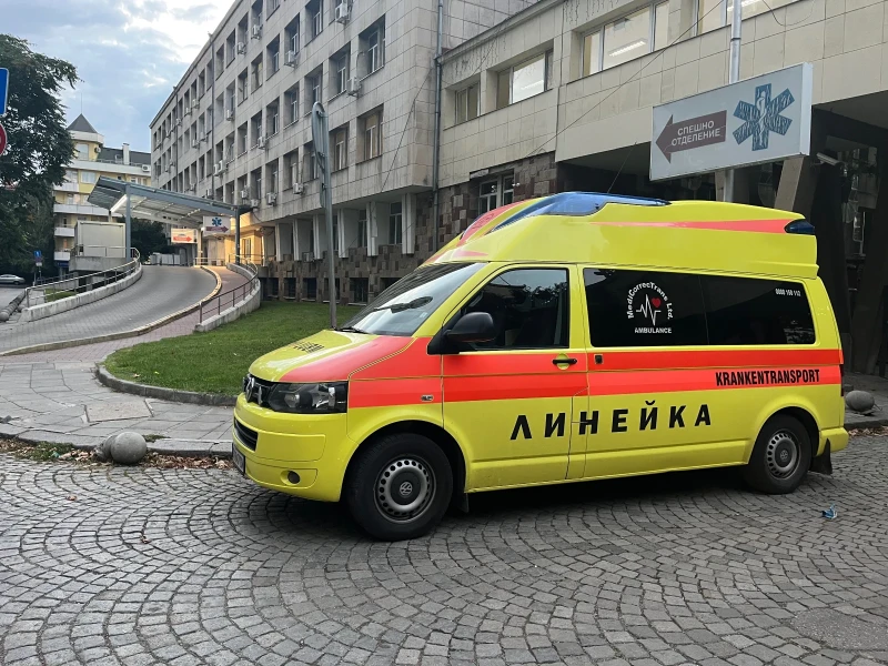 VW T5 2.0 Линейка, снимка 6 - Бусове и автобуси - 52018391