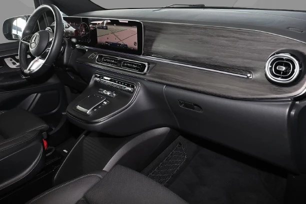 Mercedes-Benz V 300 d 4Matic Long = AMG Line = Avantgarde Гаранция - изображение 9