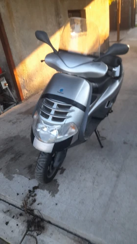 ����� �� �������� �� Piaggio Hexagon