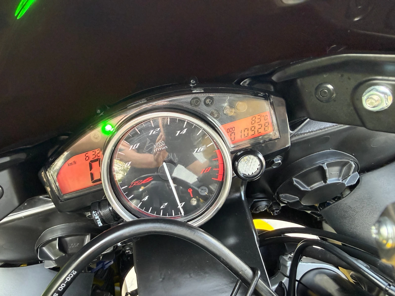 Yamaha YZF-R6 A2 25KW!!!!!!!, снимка 10 - Мотоциклети и мототехника - 55648004