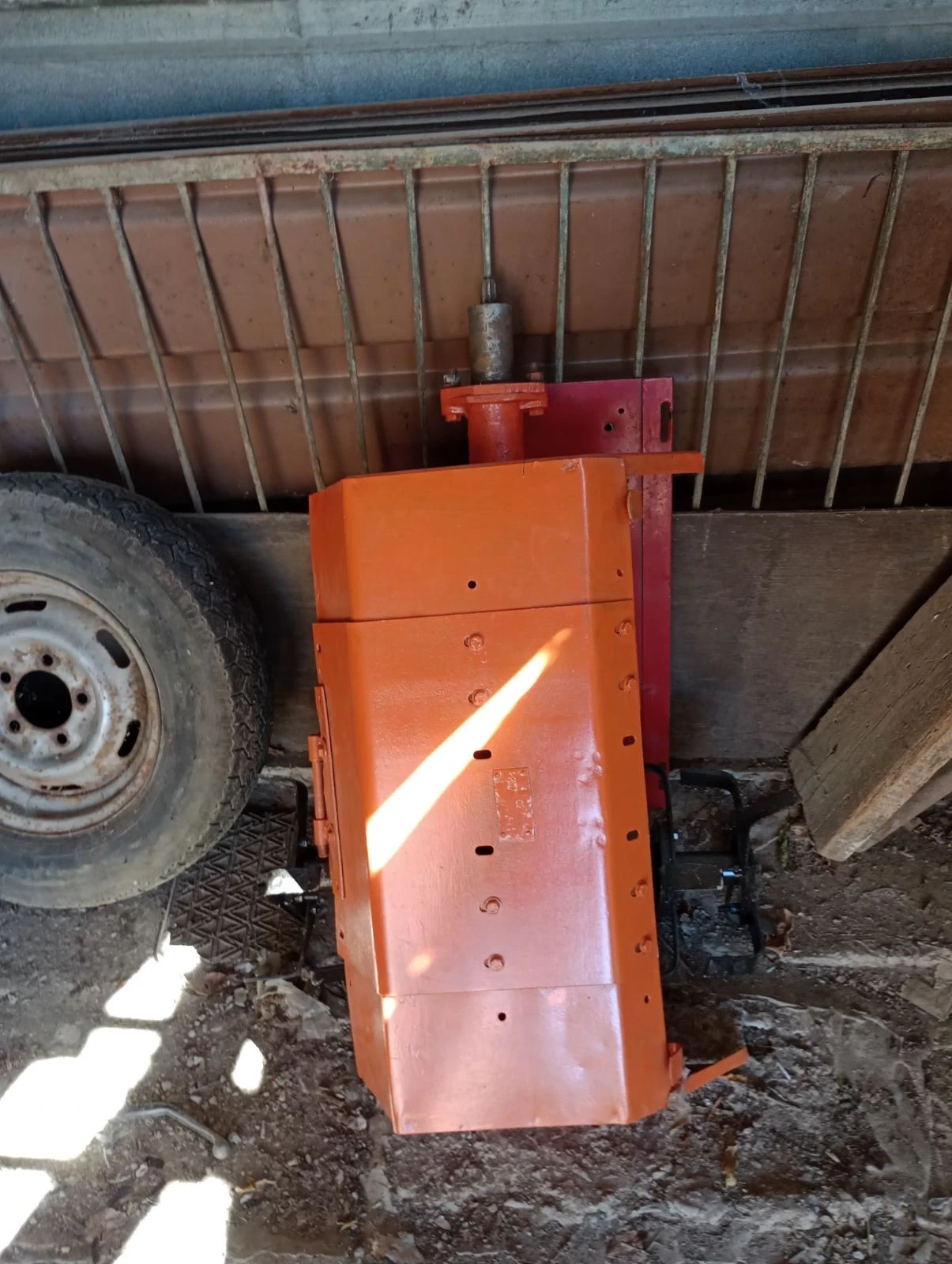 Мотокултиватор Беларус, снимка 4 - Селскостопанска техника - 53958361