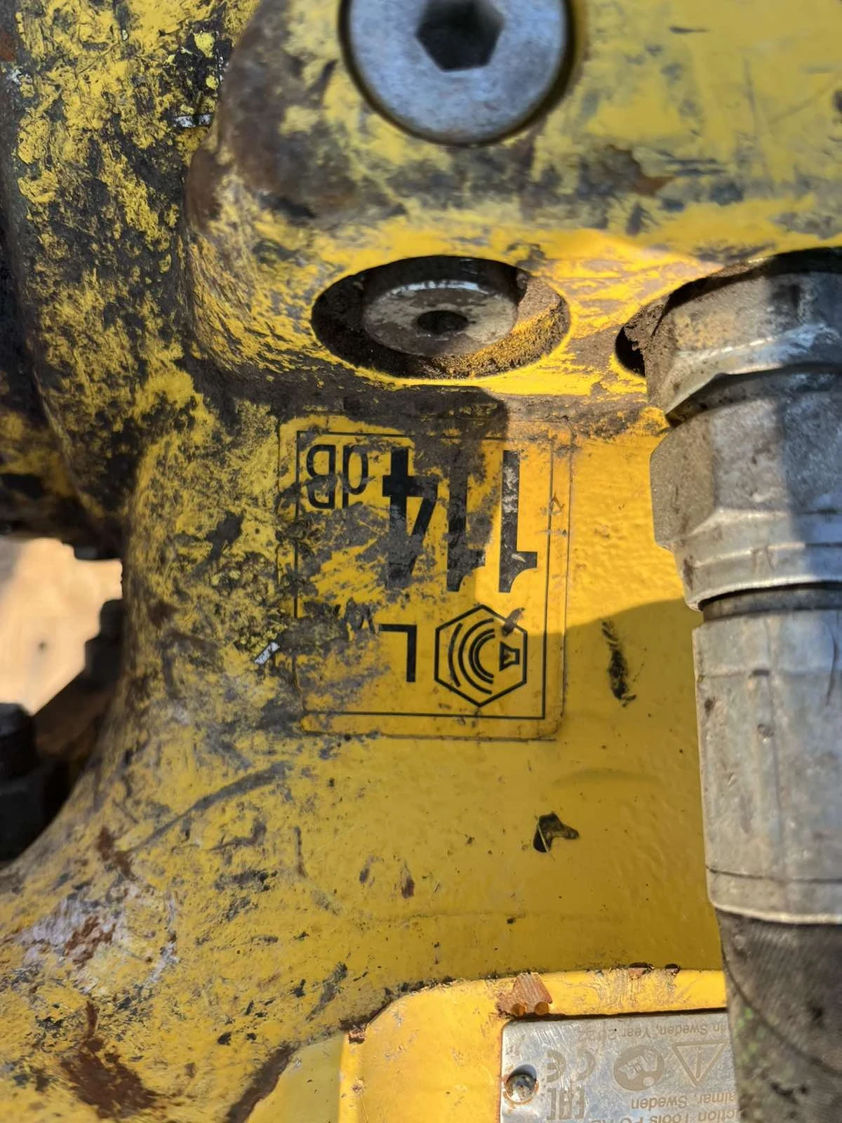 Допълнително оборудване Хидравличен чук Epiroc / Atlas Copco SB 152 - изображение 5