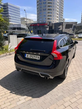 Volvo V60 R design D5, снимка 1