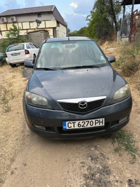  Mazda 2