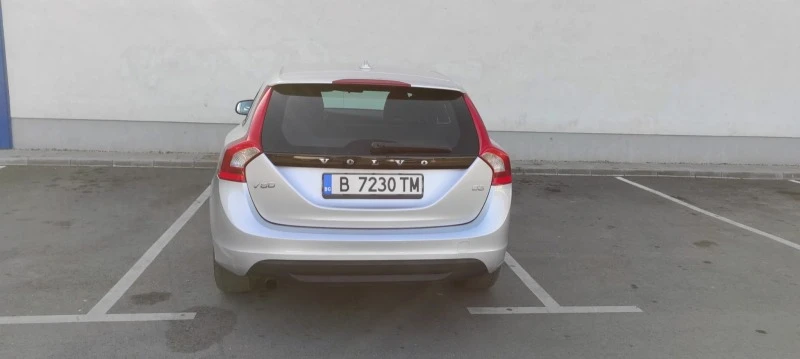 Volvo V60, снимка 7 - Автомобили и джипове - 49144886