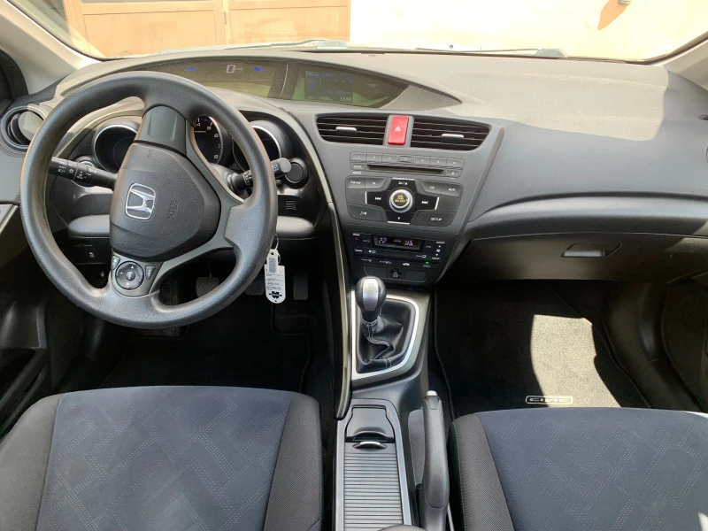 Honda Civic 1.4i , снимка 9 - Автомобили и джипове - 43986694