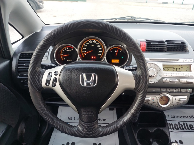 Honda Jazz 1.4, снимка 15 - Автомобили и джипове - 44396157