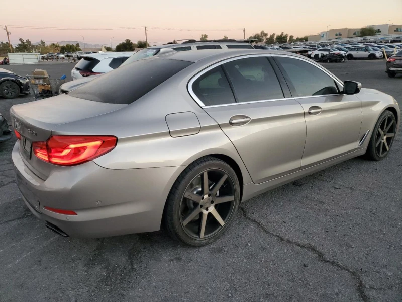 BMW 540 3.0L 6 Rear-wheel drive, снимка 4 - Автомобили и джипове - 48376472