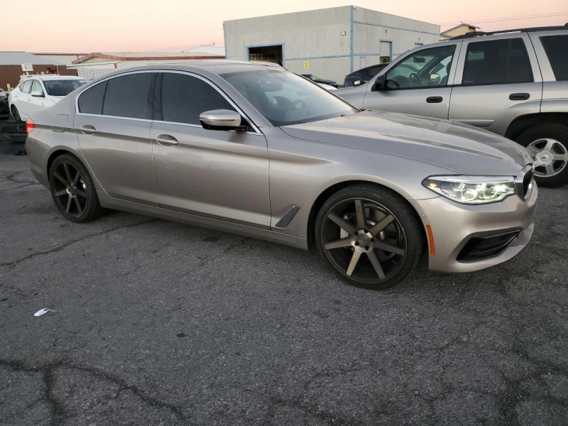 BMW 540 3.0L 6 Rear-wheel drive, снимка 5 - Автомобили и джипове - 48376472