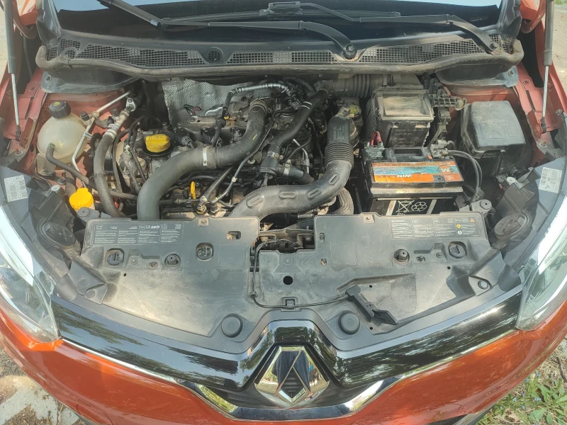 Renault Captur 1.2 tce, снимка 9 - Автомобили и джипове - 52368846