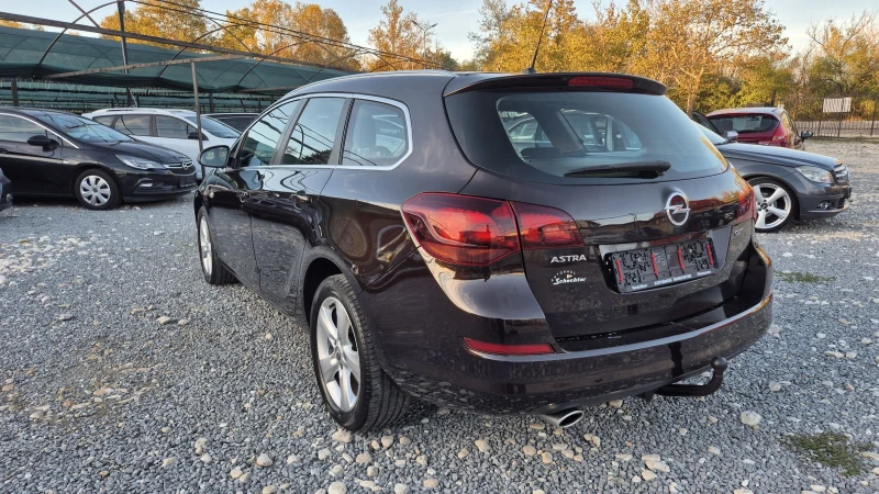 Opel Astra 2.0 NAVIGACIA, снимка 9 - Автомобили и джипове - 52232225