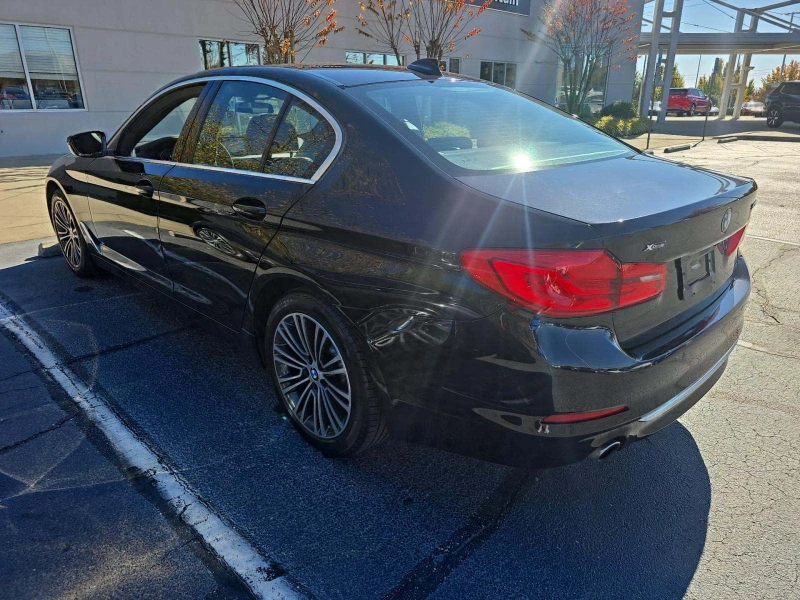 BMW 530 xDrive, снимка 3 - Автомобили и джипове - 52515494