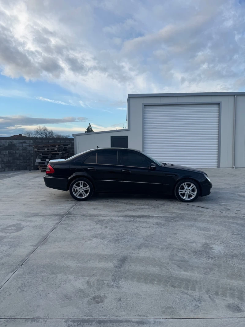 Mercedes-Benz E 280, снимка 6 - Автомобили и джипове - 52594397