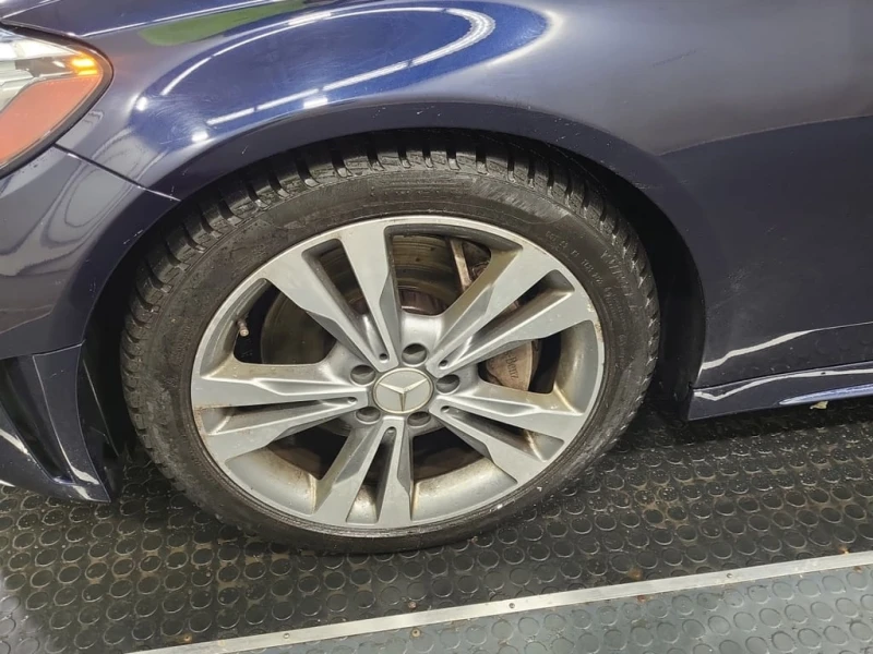 Mercedes-Benz C 300 * CARFAX * ЦЕНА ДО БГ, снимка 14 - Автомобили и джипове - 53205670