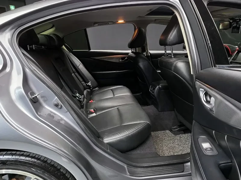 Infiniti Q50 Premium 2.2 Дизел, снимка 10 - Автомобили и джипове - 55439956