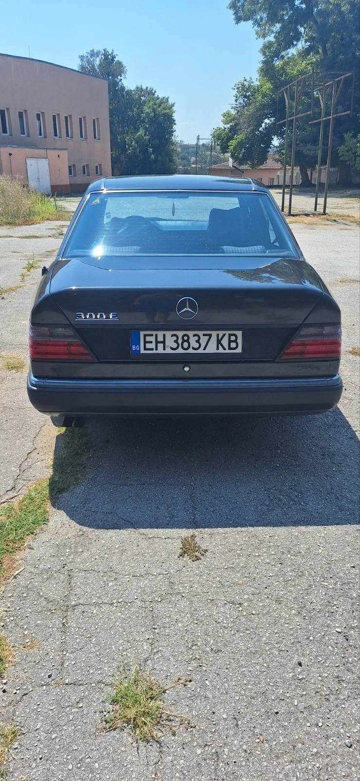 Mercedes-Benz 124 300 E, снимка 3 - Автомобили и джипове - 55597382