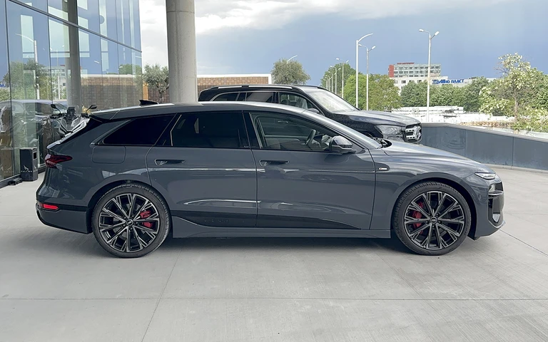 Audi A6 E-tron, снимка 3 - Автомобили и джипове - 56297434