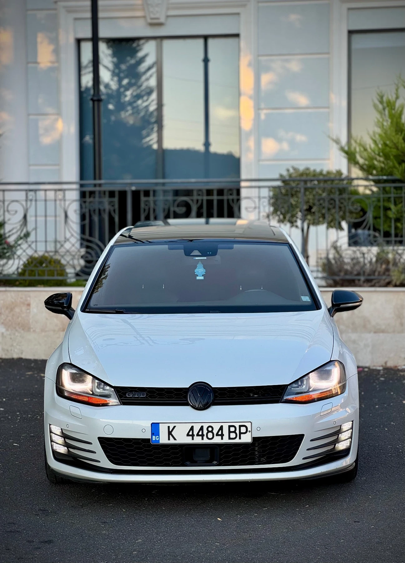 VW Golf GTD/2.0TDI/184HP/Distronic/LineAssist/Dynaudio/ - изображение 5