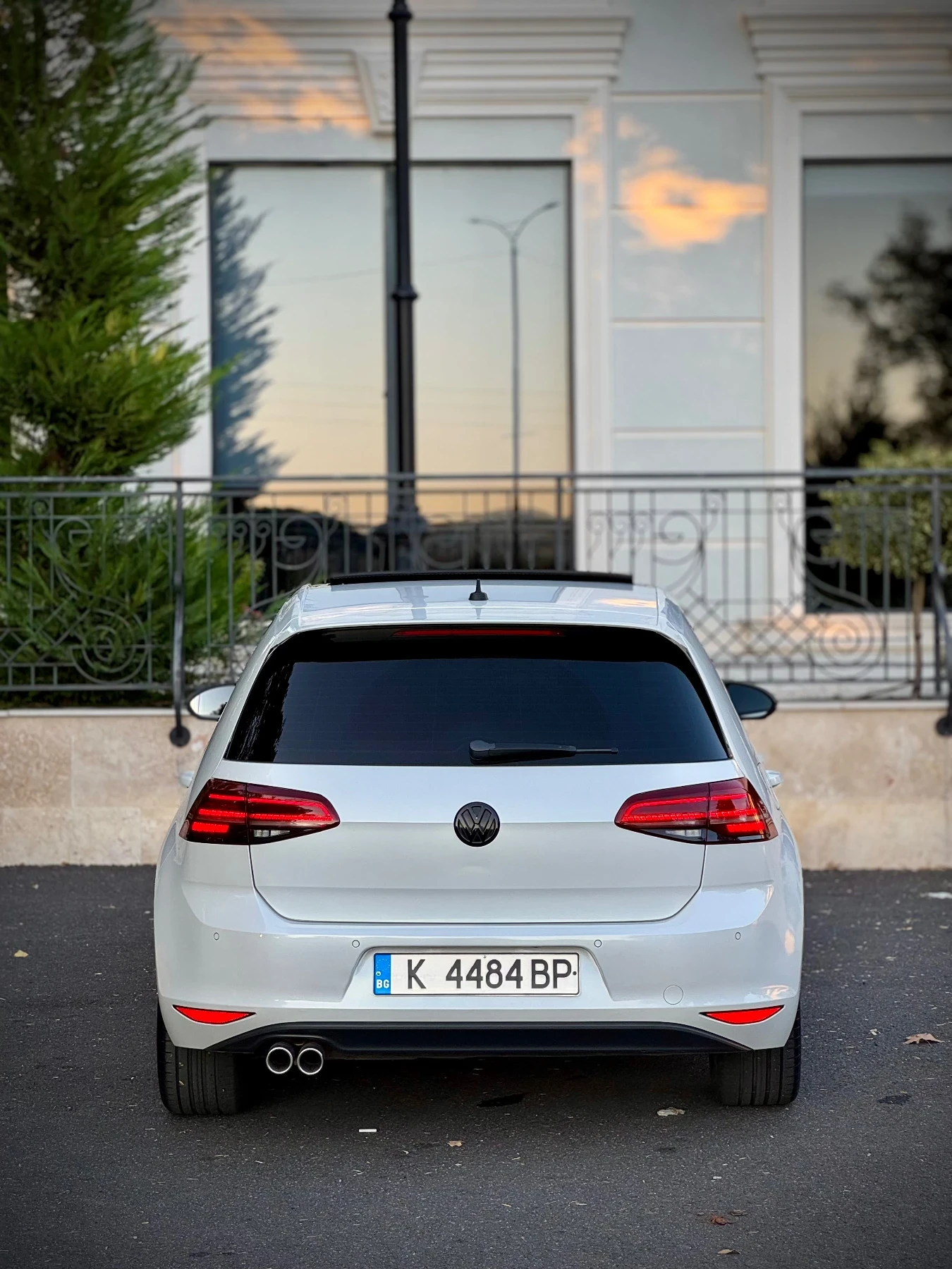 VW Golf GTD/2.0TDI/184HP/Distronic/LineAssist/Dynaudio/ - изображение 6