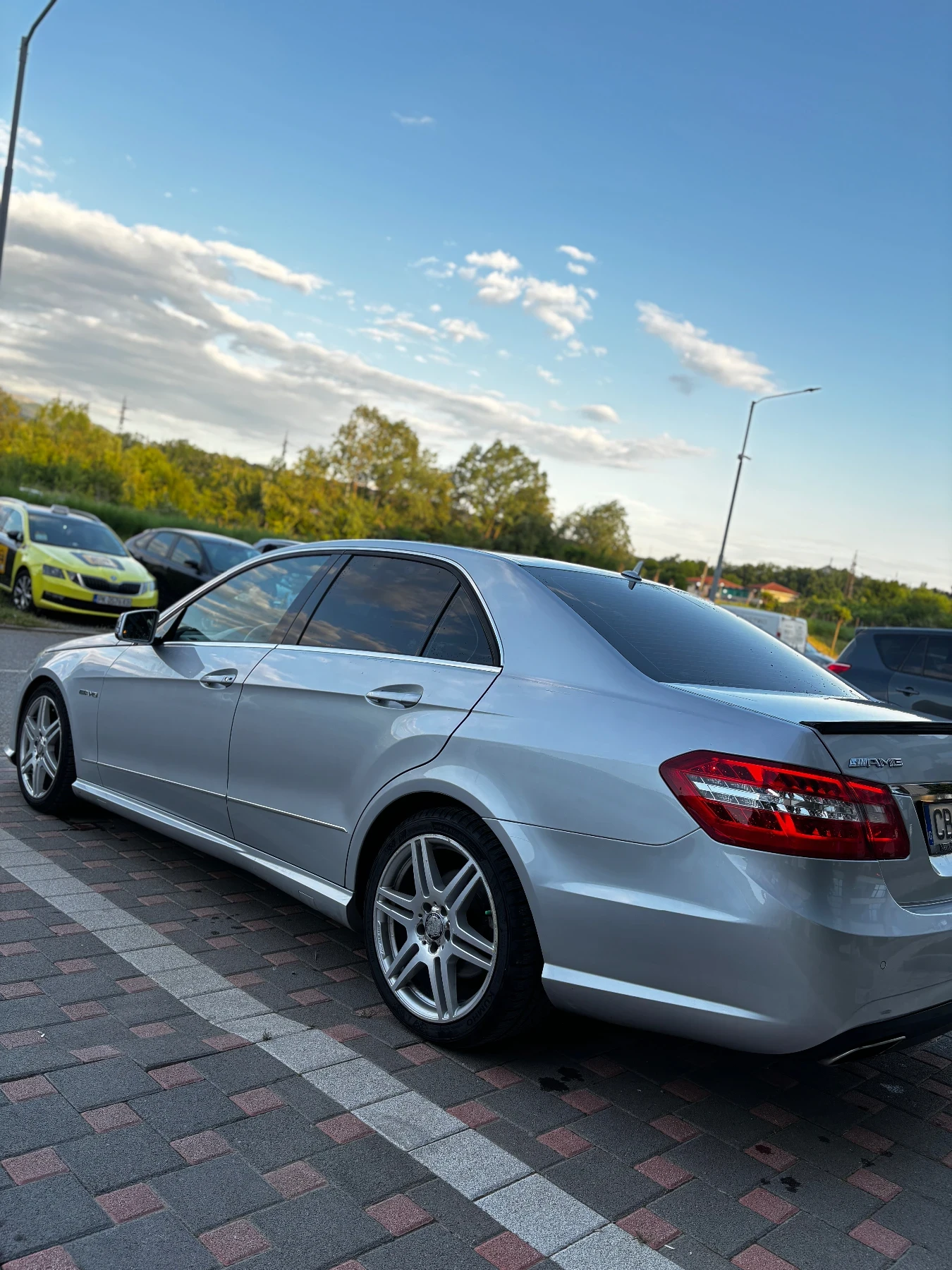 Mercedes-Benz E 350 AMG Pack - изображение 3