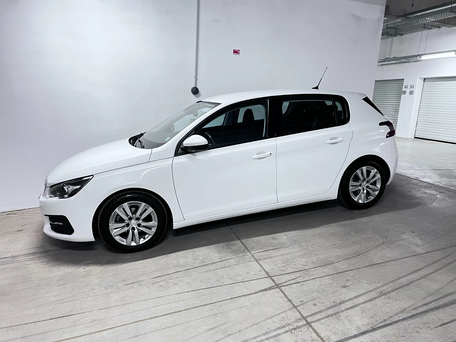 Peugeot 308 1.5HDI* КРУИЗКОНТРОЛ* EURO6* , снимка 3 - Автомобили и джипове - 52078512
