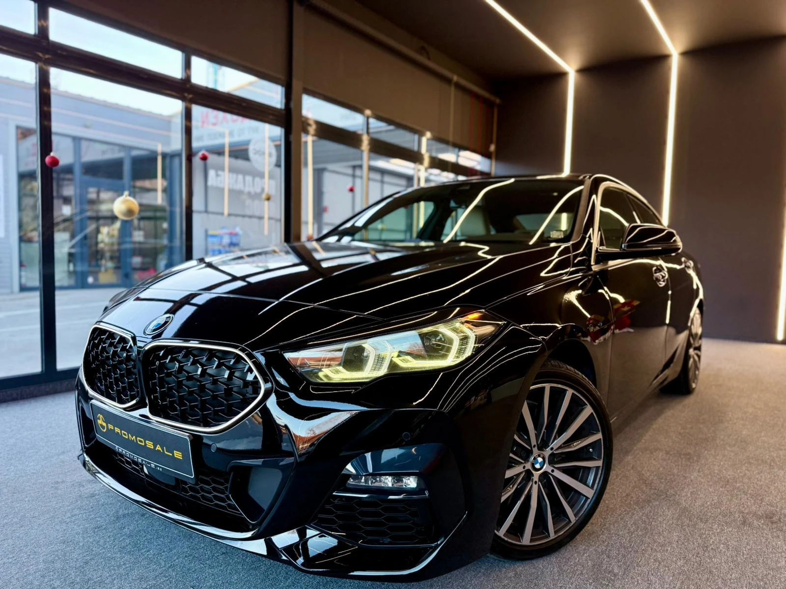 BMW 228 Gran Coupe* xDrive* Iconic Glow* Лизинг - изображение 4