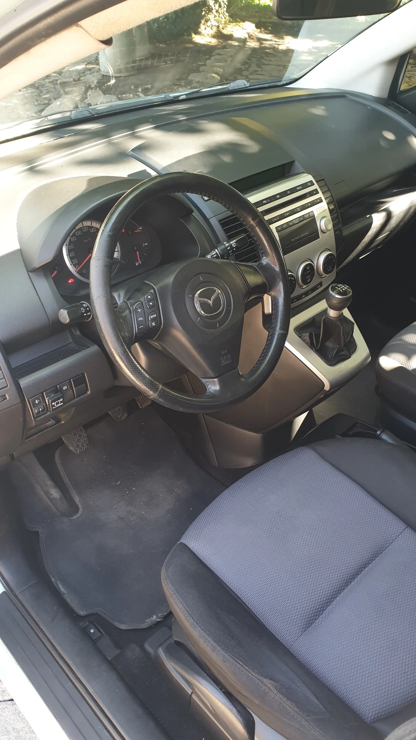 Mazda 5 1.8, снимка 2 - Автомобили и джипове - 53781215