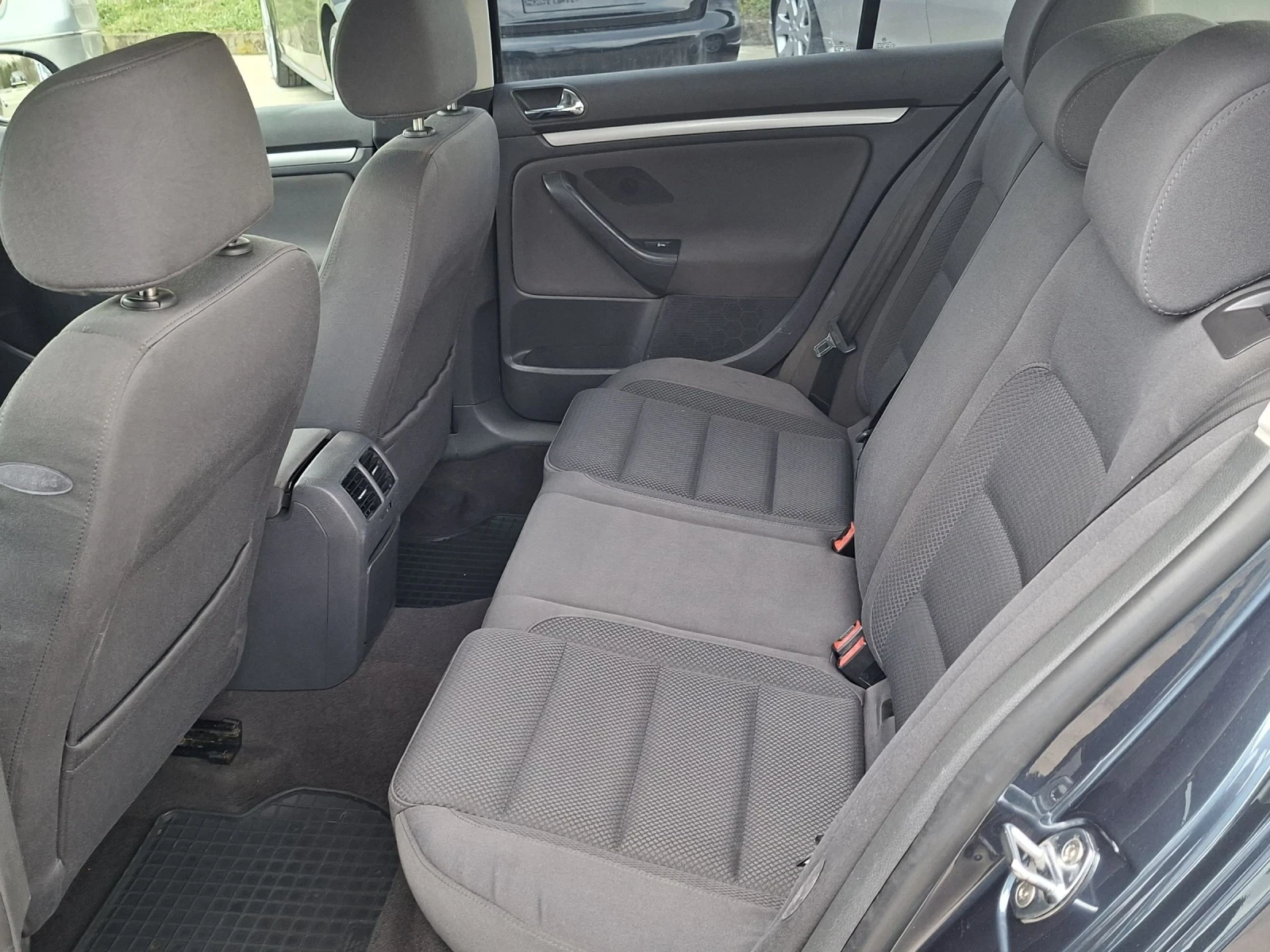 VW Golf 2.0TDi 4motion Sport, снимка 12 - Автомобили и джипове - 53988426