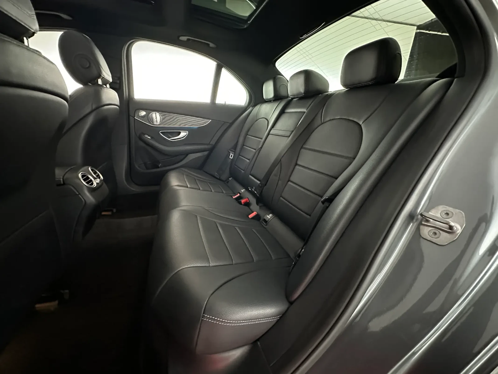 Mercedes-Benz C 300 AMG* BURMESTER* 4MATIC* 360* Панорама* 73к км, снимка 8 - Автомобили и джипове - 54410785