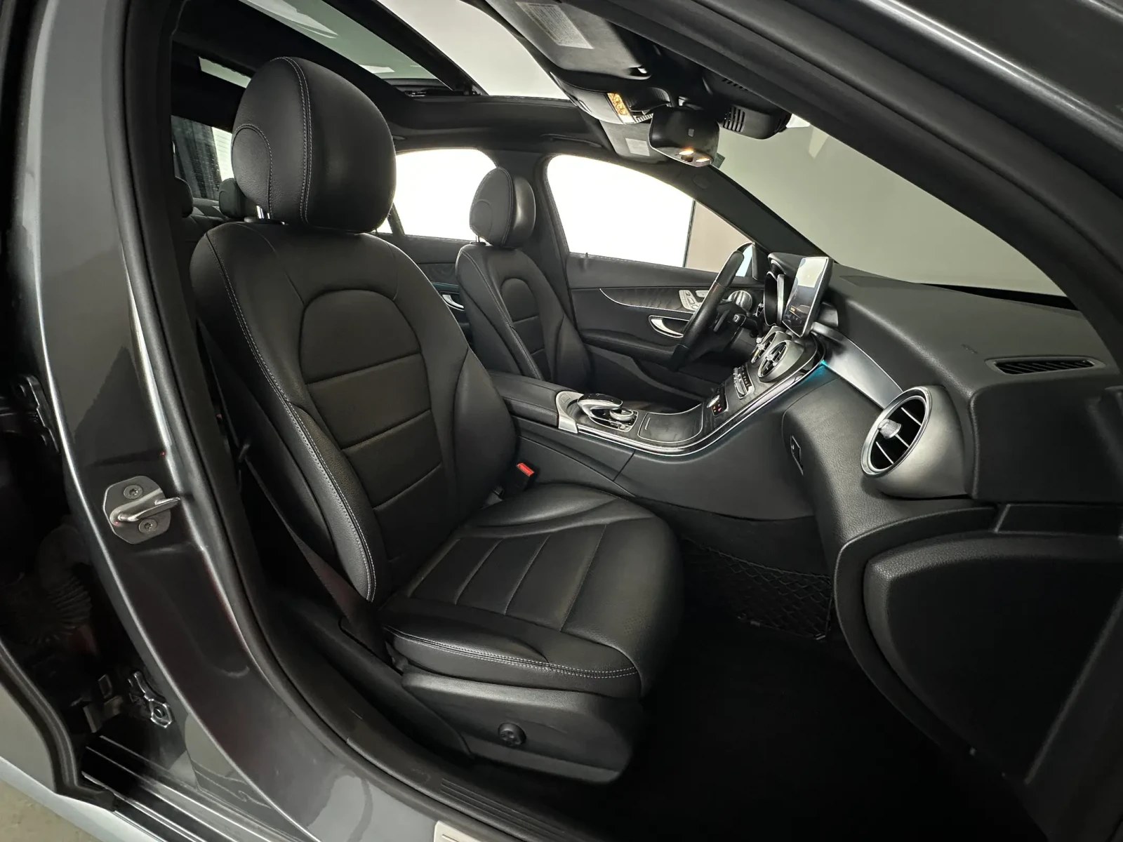 Mercedes-Benz C 300 AMG* BURMESTER* 4MATIC* 360* Панорама* 73к км, снимка 7 - Автомобили и джипове - 54410785