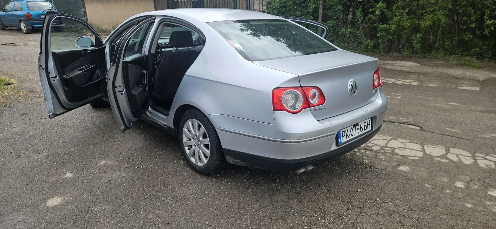 VW Passat 6, снимка 3 - Автомобили и джипове - 54482916