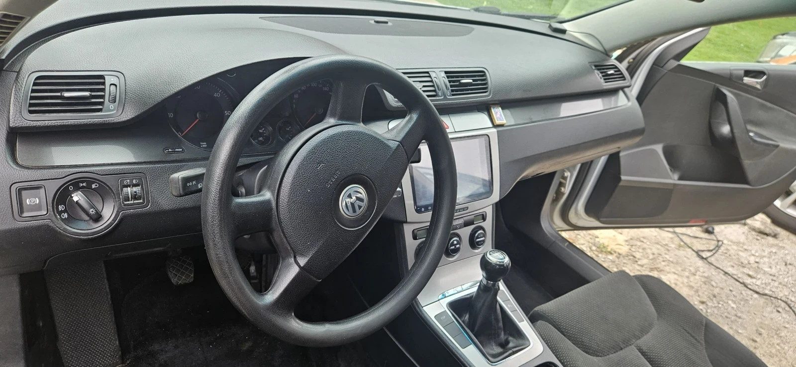 VW Passat 6, снимка 12 - Автомобили и джипове - 54482916