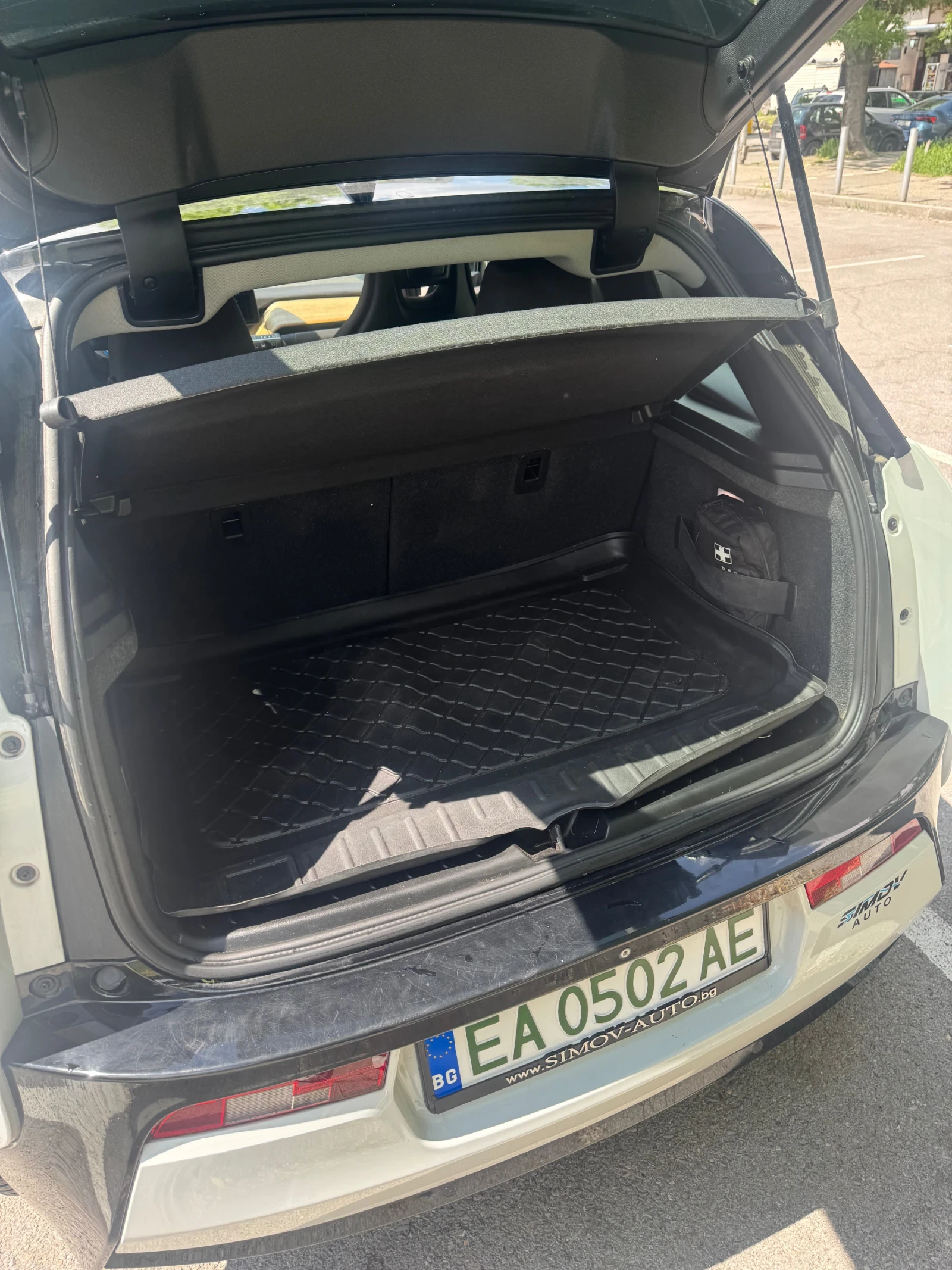 BMW i3, снимка 7 - Автомобили и джипове - 54628109