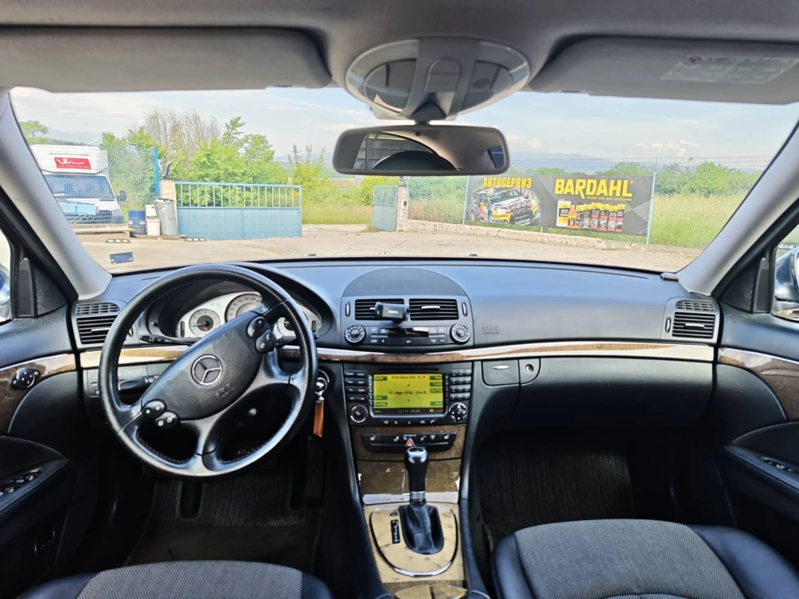 Mercedes-Benz E 220 220 CDI , снимка 6 - Автомобили и джипове - 54651976