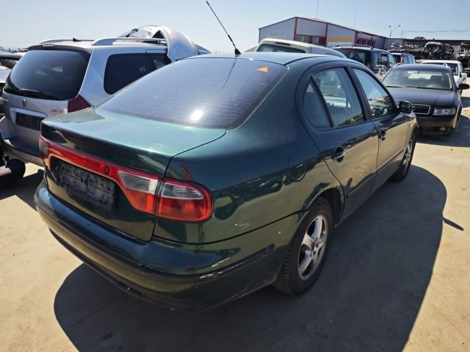 Seat Toledo 1.6, снимка 3 - Автомобили и джипове - 54864825