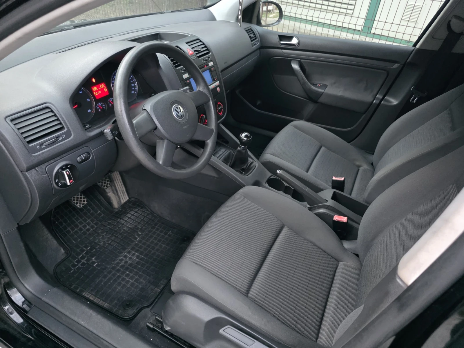 VW Golf 1.9TDI * НАВИ* КЛИМАТИК* ТОП* , снимка 11 - Автомобили и джипове - 55167645