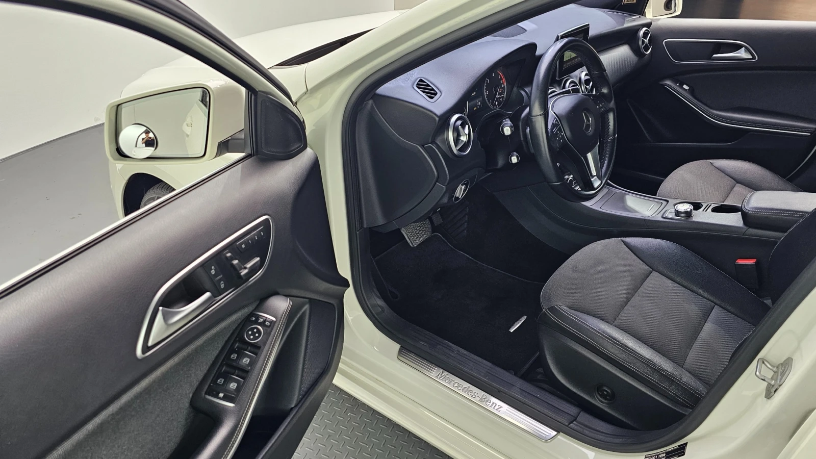 Mercedes-Benz A 180 | АВТОКРЕДИТ БЕЗ ПЪРВОНАЧАЛНА ВНОСКА | , снимка 9 - Автомобили и джипове - 55279253