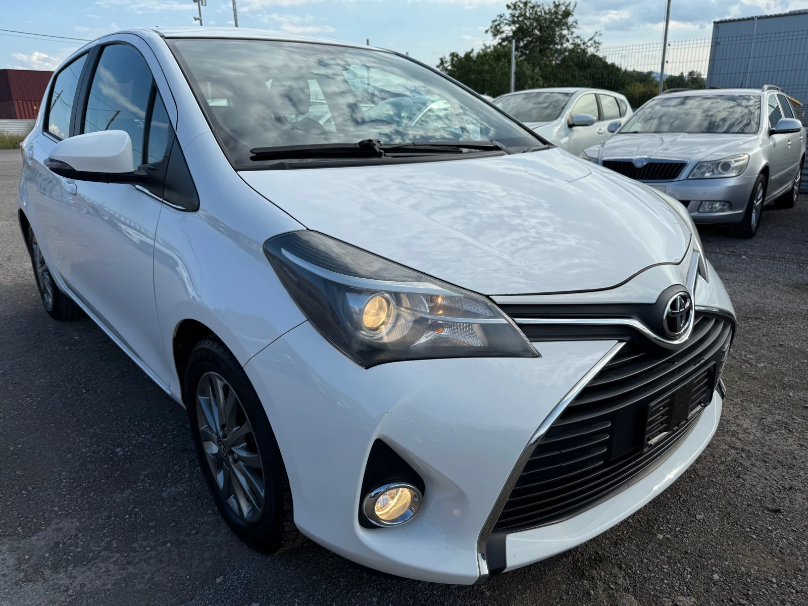 Toyota Yaris 1.4d 140x.km Euro6 FACE LIFT  | Mobile.bg � ����������� 2
